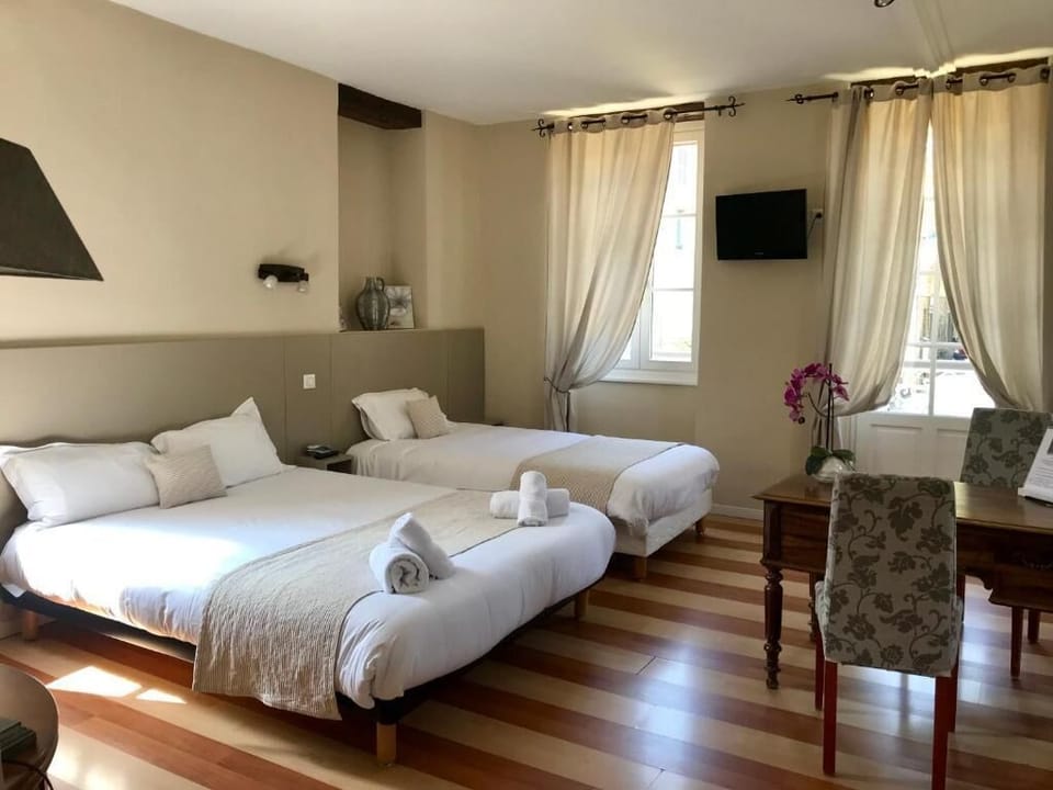 Family Quadruple Room, Balcony, City View | Iron/ironing board, free WiFi, bed sheets, wheelchair access