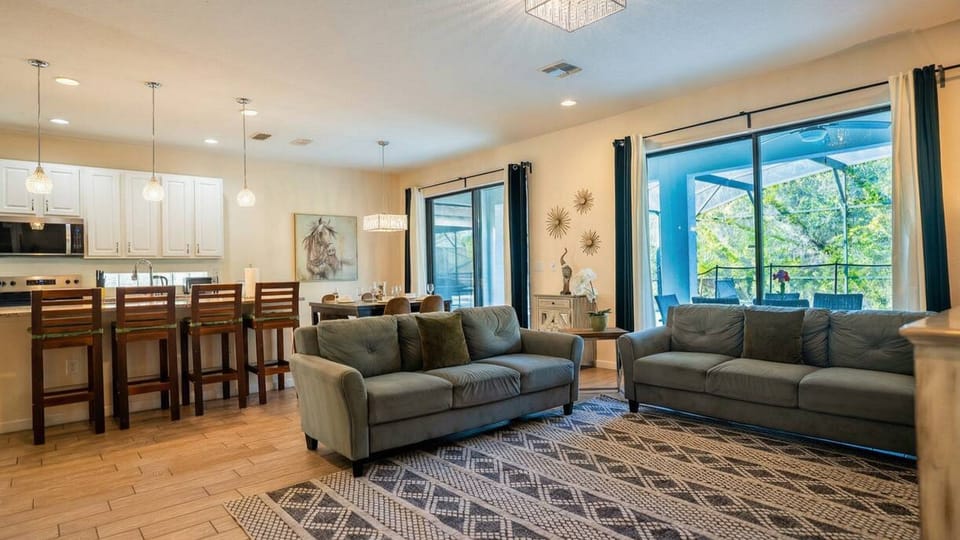 Communal lounge / TV room,Living Room