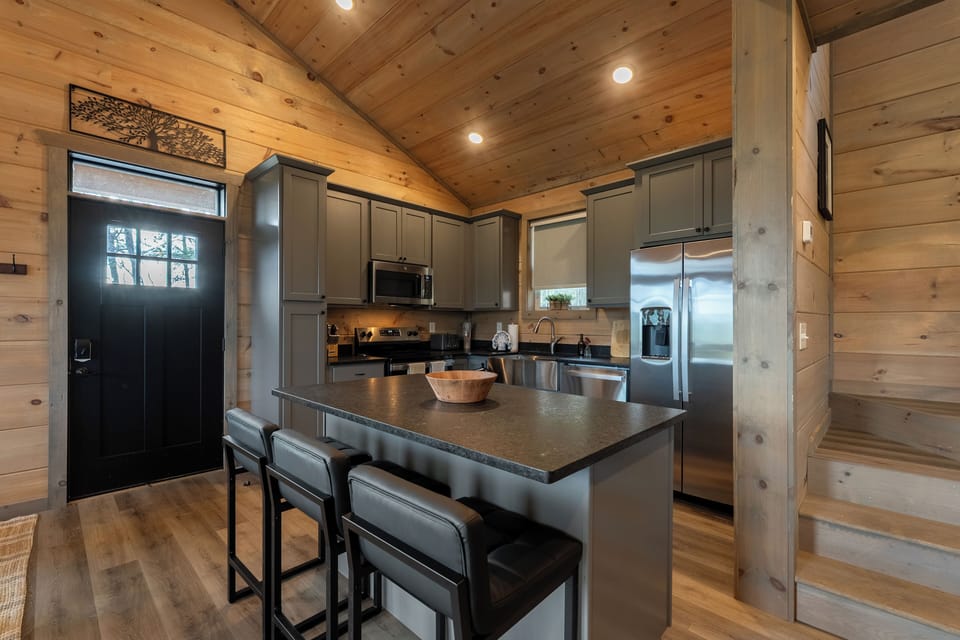 Spread out and host your friends and family!