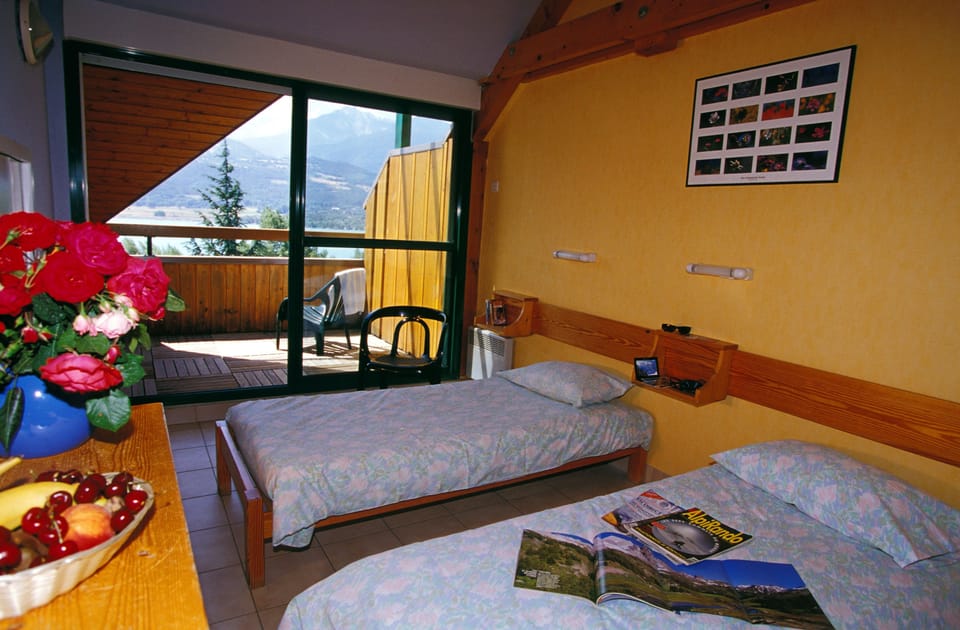 Double Room | Free WiFi, bed sheets