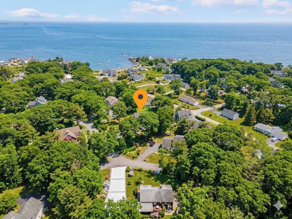Aerial view of the home and the proximity to the water!