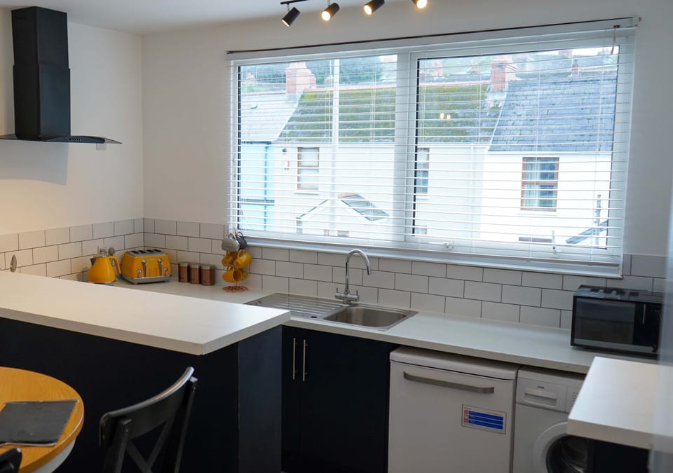 House | 5 bedrooms, Internet