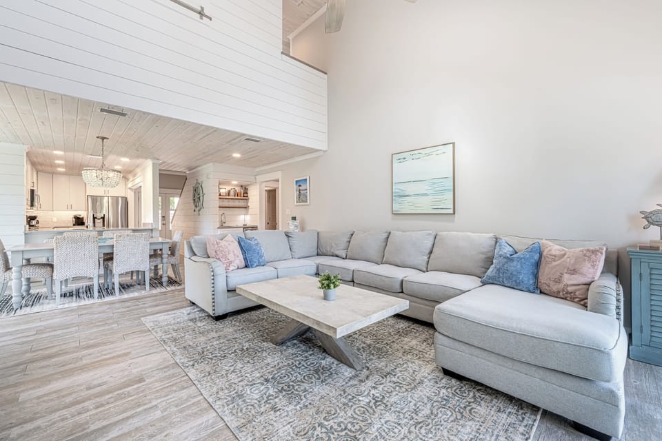 Open Concept Living, Dining and Kitchen Areas