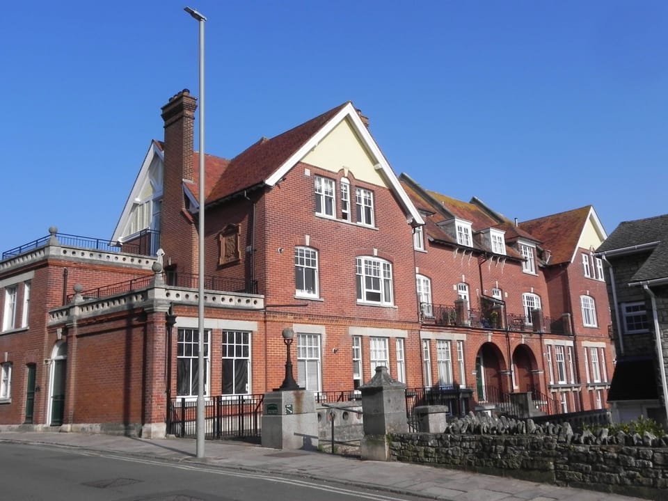 Building External