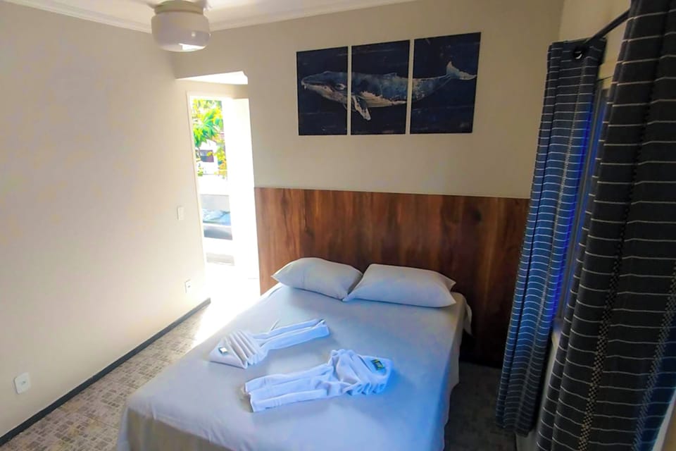 Family Room | Minibar, free WiFi, bed sheets
