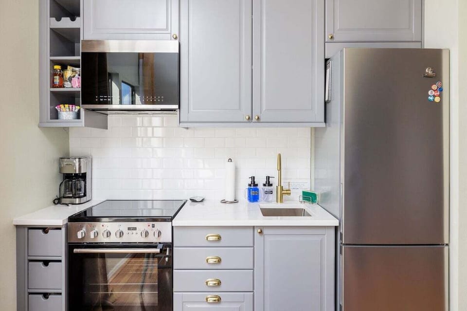 The fully equipped kitchen in the Llama Loft is perfect for preparing meals with local ingredients from Dripping Springs