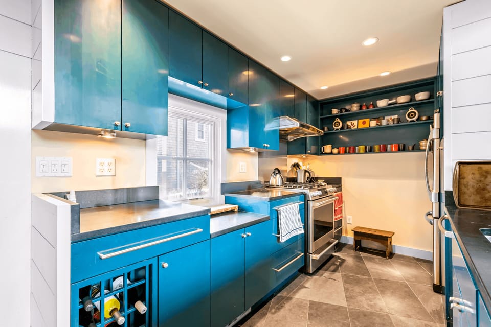 A vibrant kitchen made for meals, mornings, and evenings in.