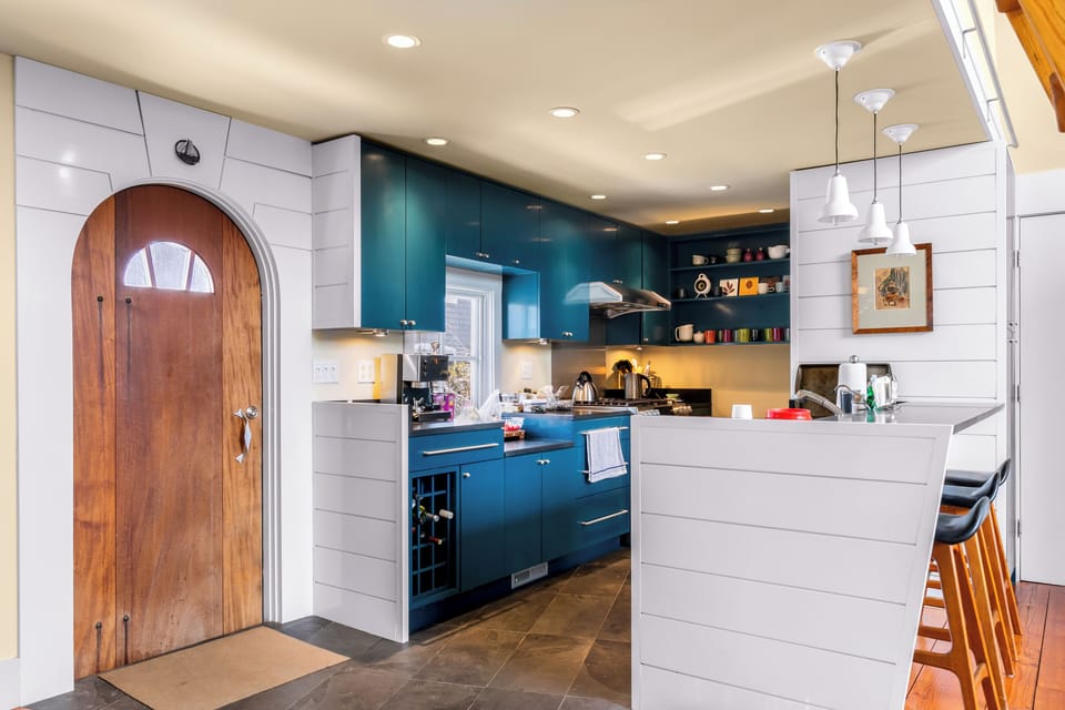 Designed for mornings, meals, and everything in between.
