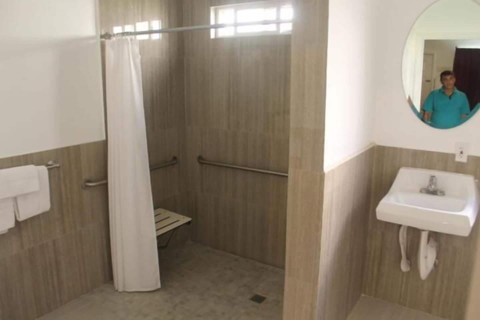 Towels, soap, shampoo, toilet paper