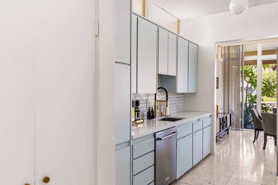Kitchen | Sandpiper Empress in Palm Desert, California by Luxus Vacation Properties
