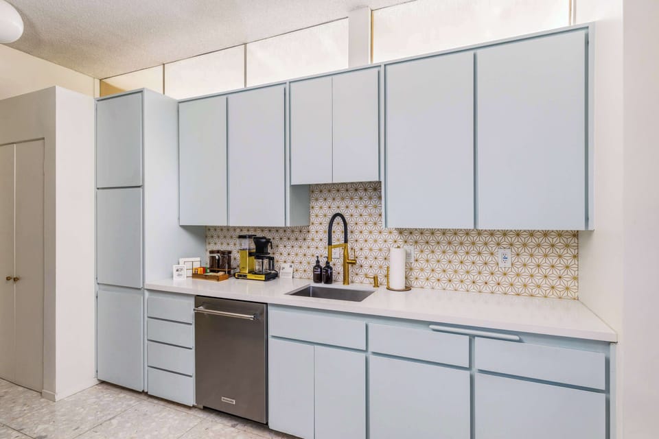 Kitchen | Sandpiper Empress in Palm Desert, California by Luxus Vacation Properties