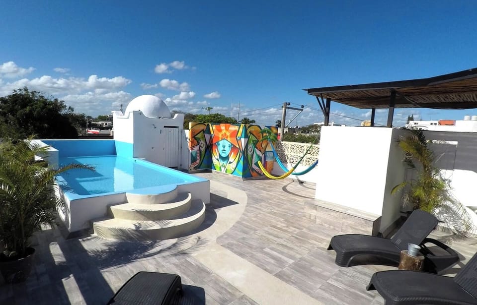 Valentina Rooftop with lounge, hammocks and a wading pool (only 40cm deep)
