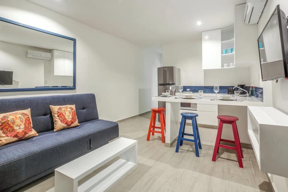 Living Room/Kitchen