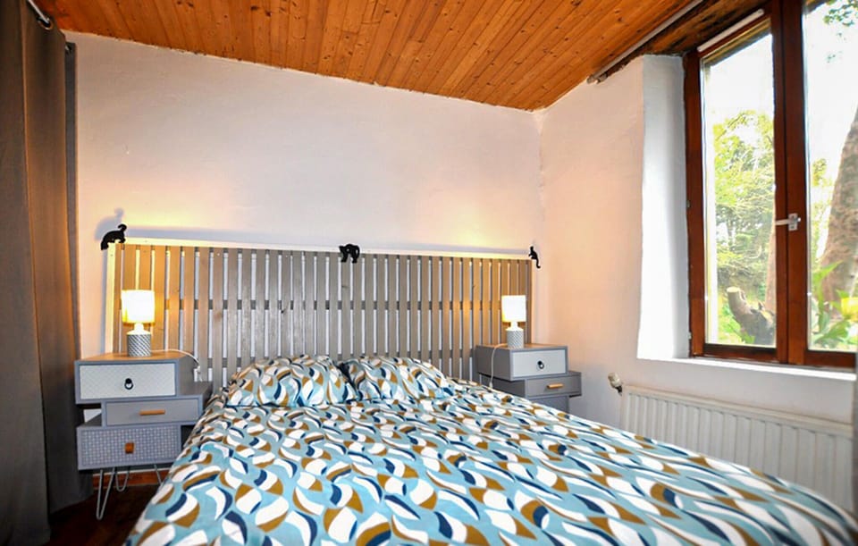 bed