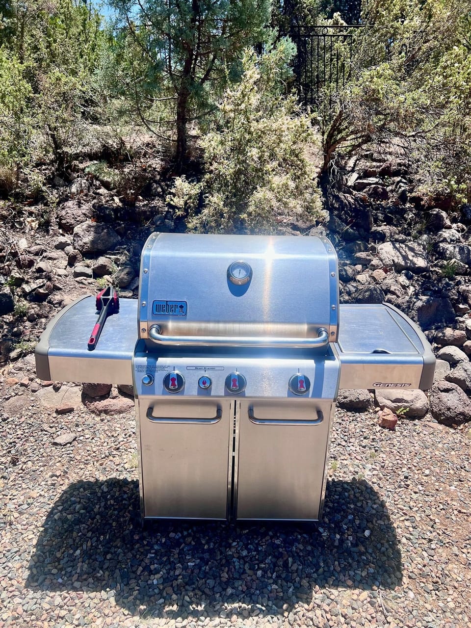 Fire up the full-size Weber propane grill and enjoy delicious BBQ meals on the patio!