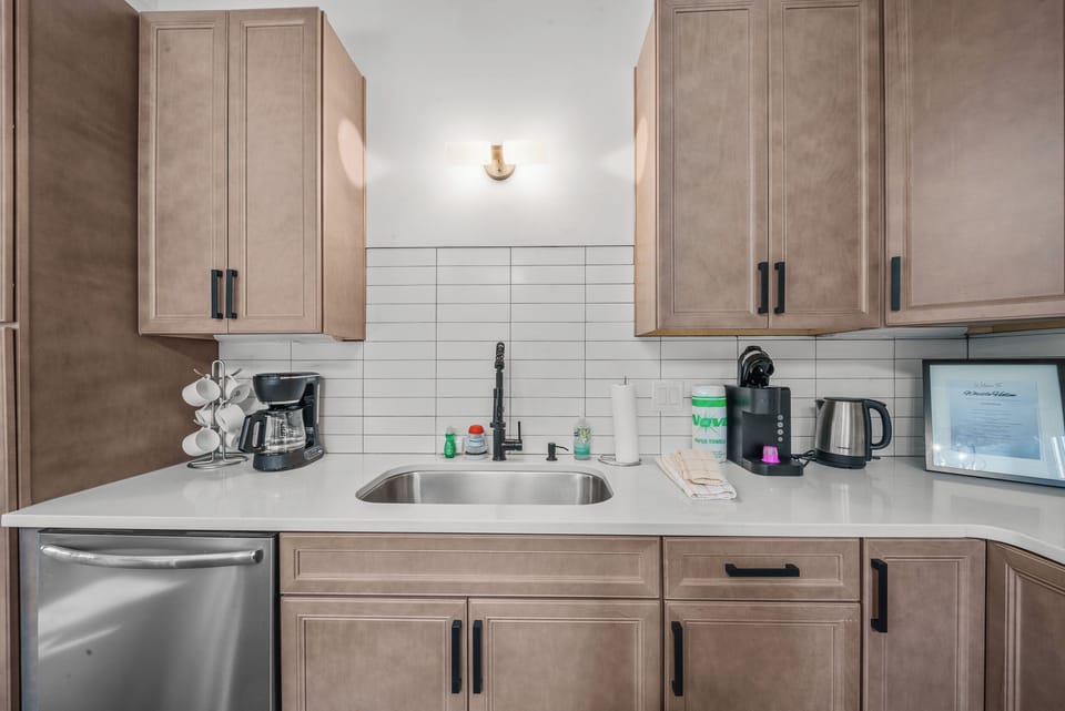 Basin Sink and Tile Back Splash
