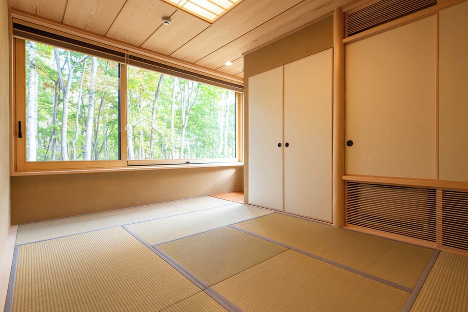 Luxury Chalet, Balcony, Mountain View | Iron/ironing board, free WiFi