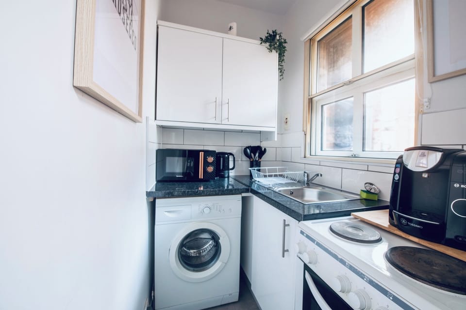 Apartment, 1 Bedroom, Accessible | Laundry