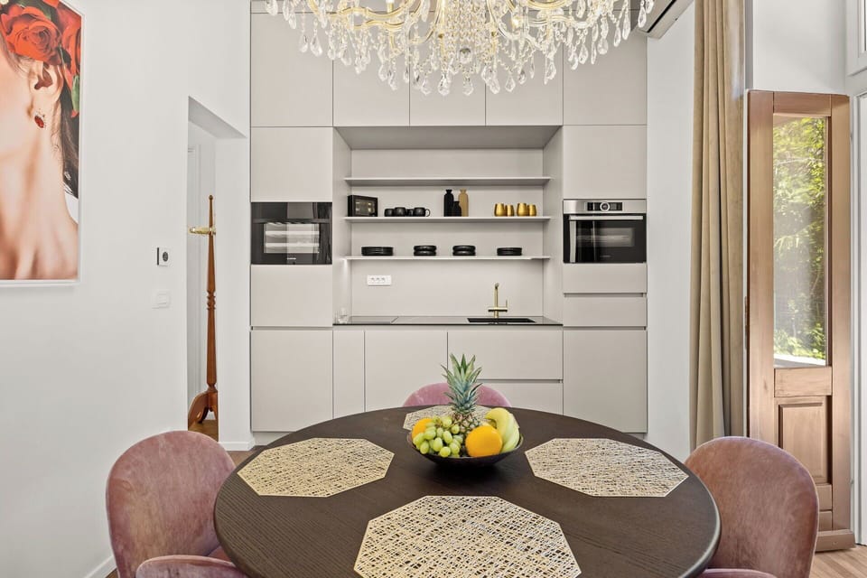 Autumn, Kitchen, Spring, Summer