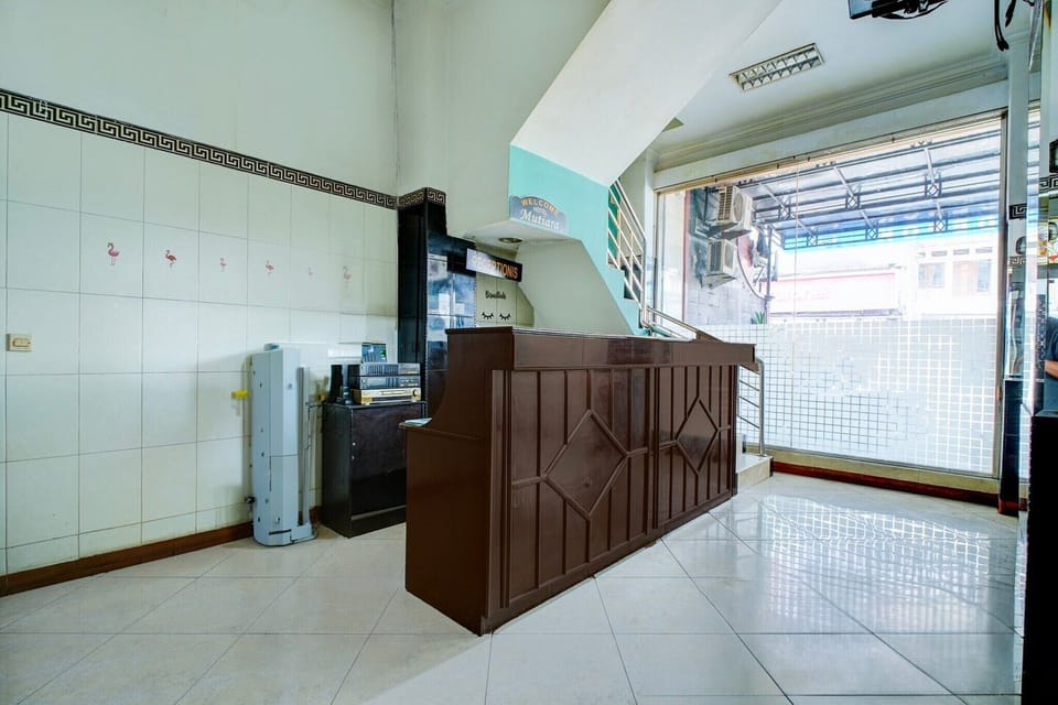 Entrance / Reception