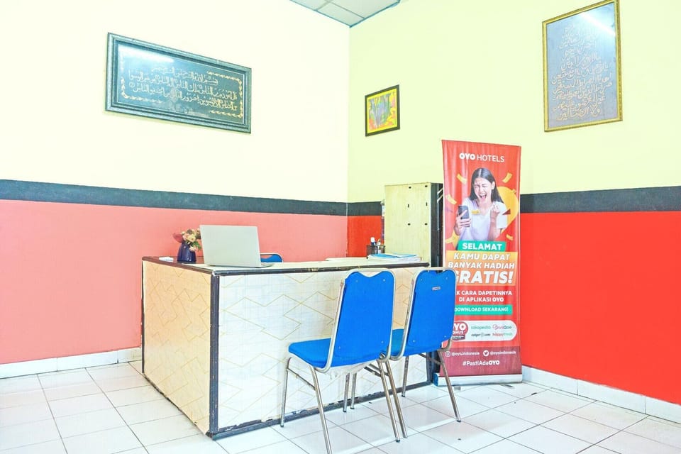 Entrance / Reception