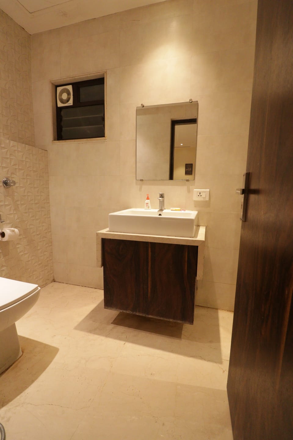 Standard Room | Bathroom
