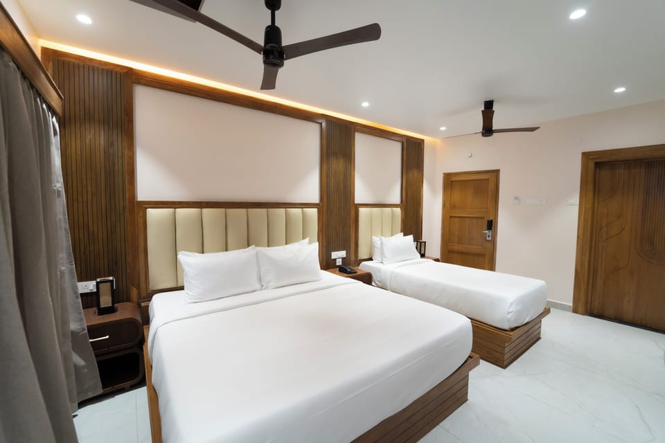 Family Suite, Sea Facing | Minibar, in-room safe, desk, soundproofing