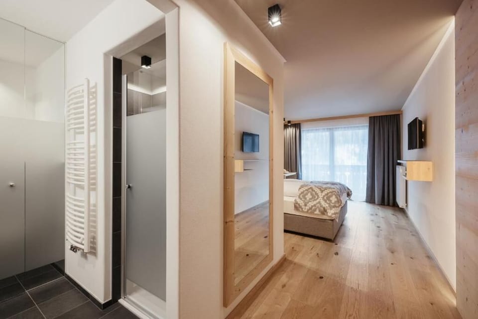 Superior Double or Twin Room, Balcony, Mountain View | Premium bedding, down comforters, memory foam beds, WiFi (free)