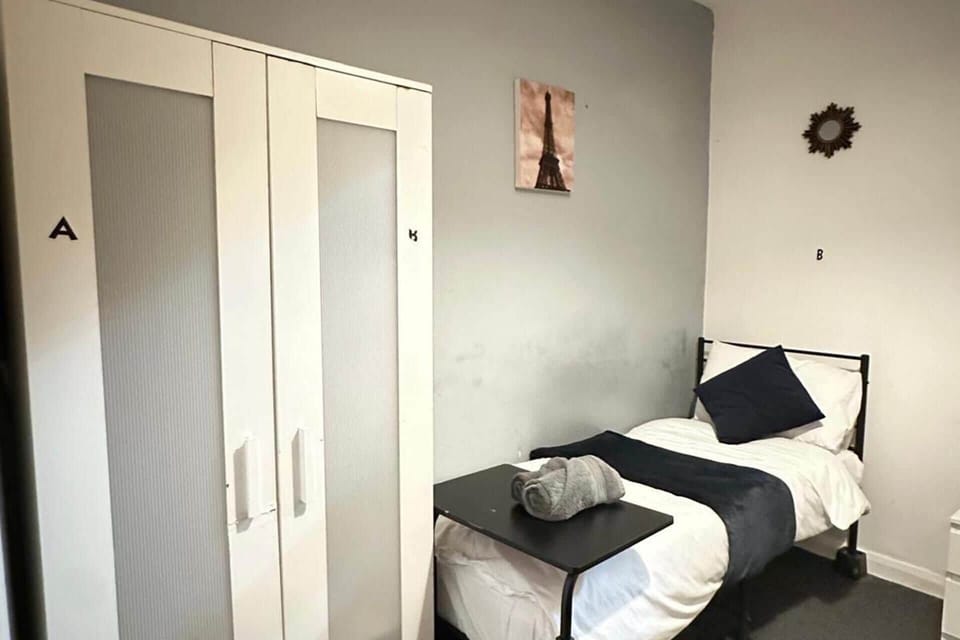 2 bedrooms, free WiFi, bed sheets