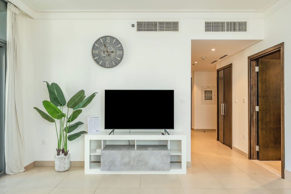 Exclusive Apartment, Non Smoking, City View | Interior
