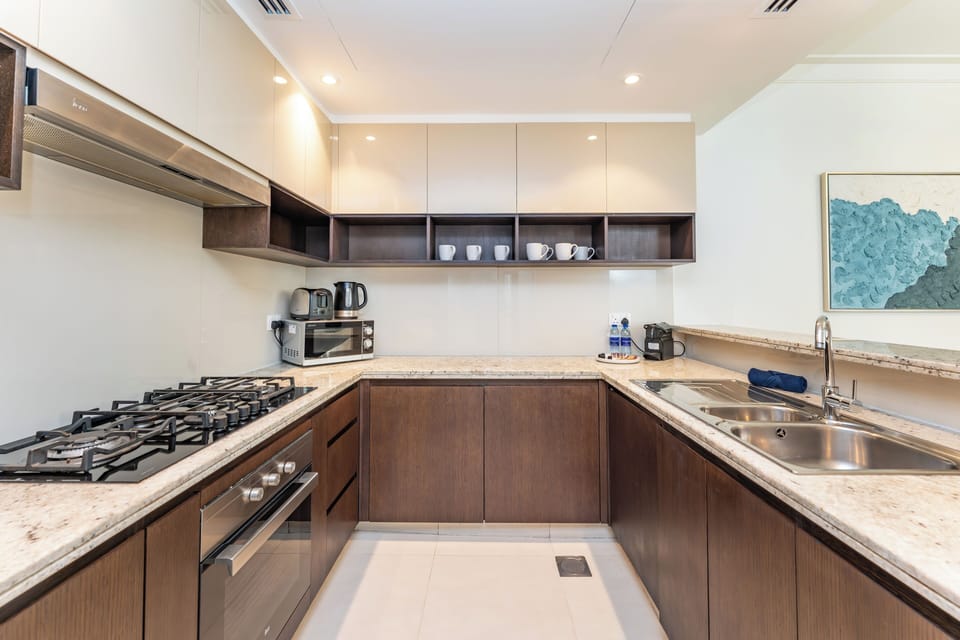 Exclusive Apartment, Non Smoking, City View | Private kitchen | Full-size fridge, microwave, oven, stovetop