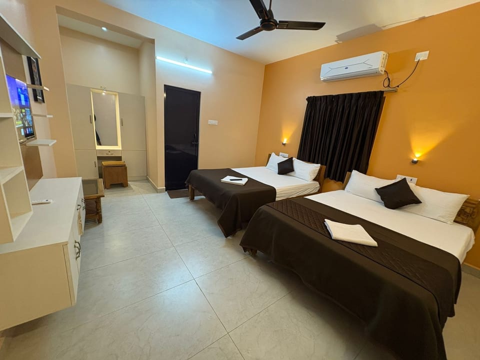 Family Room | Free WiFi, bed sheets