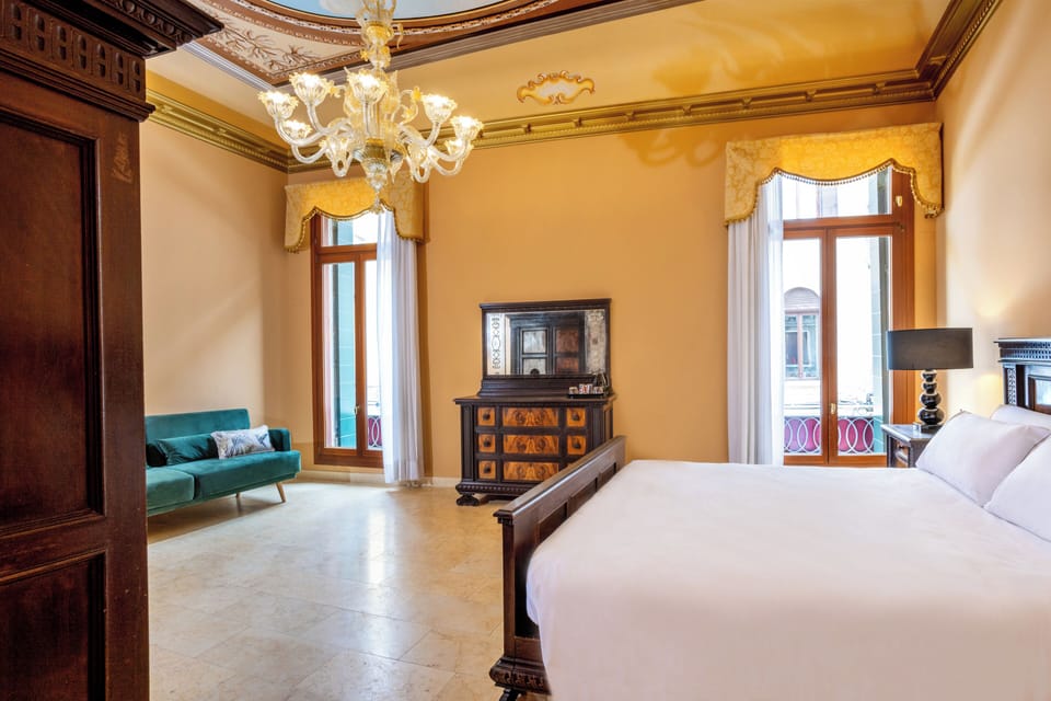 Deluxe Room, 1 Double Bed with Sofa bed | Premium bedding, minibar, in-room safe, individually decorated