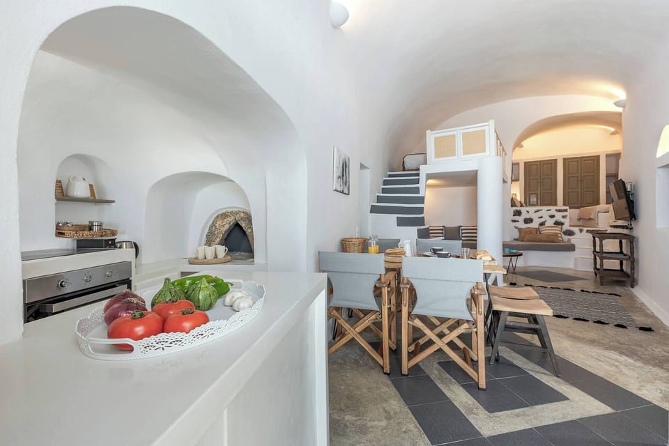 House, 1 Bedroom, Private Pool | Dining