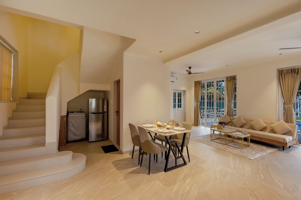 Deluxe Villa, Hill View | Interior