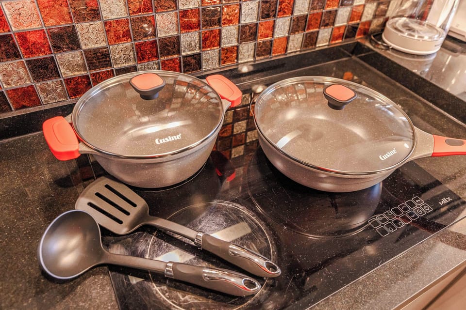 Comfort Apartment, Balcony, Garden View | Private kitchen | Espresso maker, electric kettle, highchair