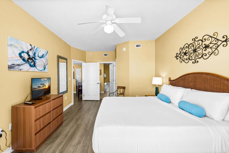 Primary suite
