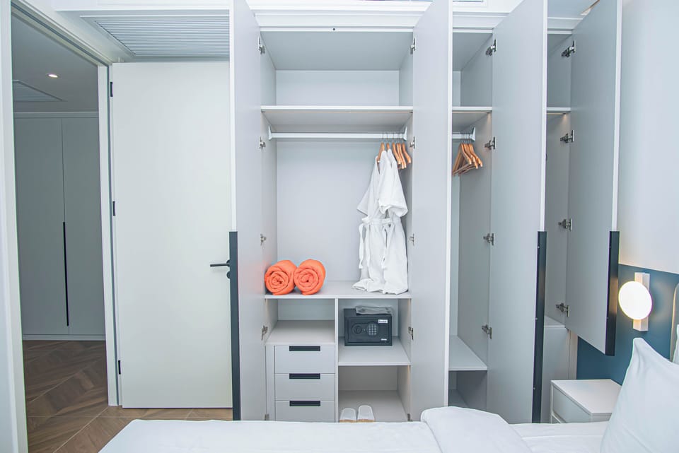 Classic Apartment, Balcony, Pool View | In-room safe, free WiFi, bed sheets