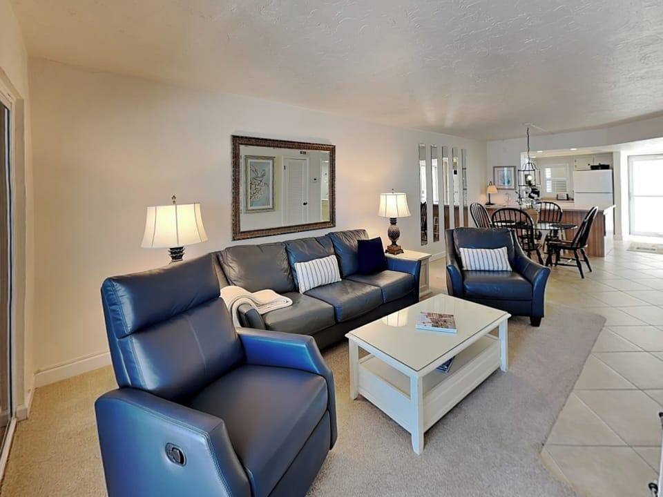 Comfortable Living Room for Gathering