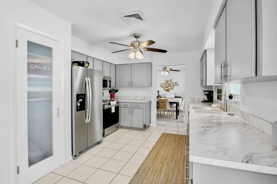 Spacious kitchen with appliances