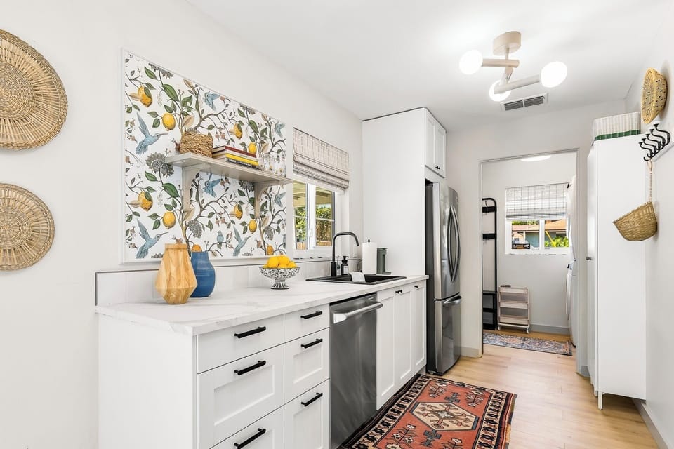 Kitchen:  Drip Coffee and Keruig, SS Appliances