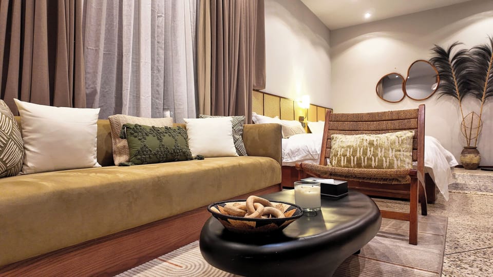 Executive Room, 2 Double Beds | In-room safe, iron/ironing board, WiFi (free)