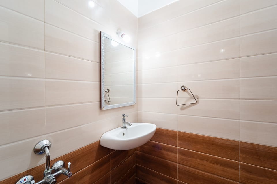 Vasantham Residency Hotel in Puducherry