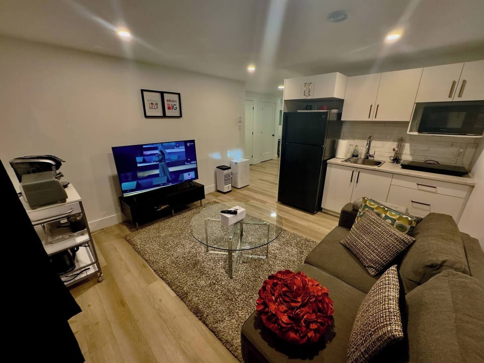House, 4 Bedrooms, Patio | Living area