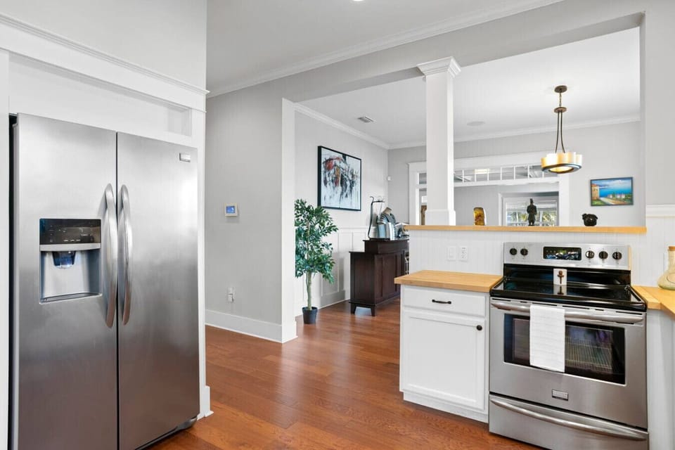 Fully stocked kitchen