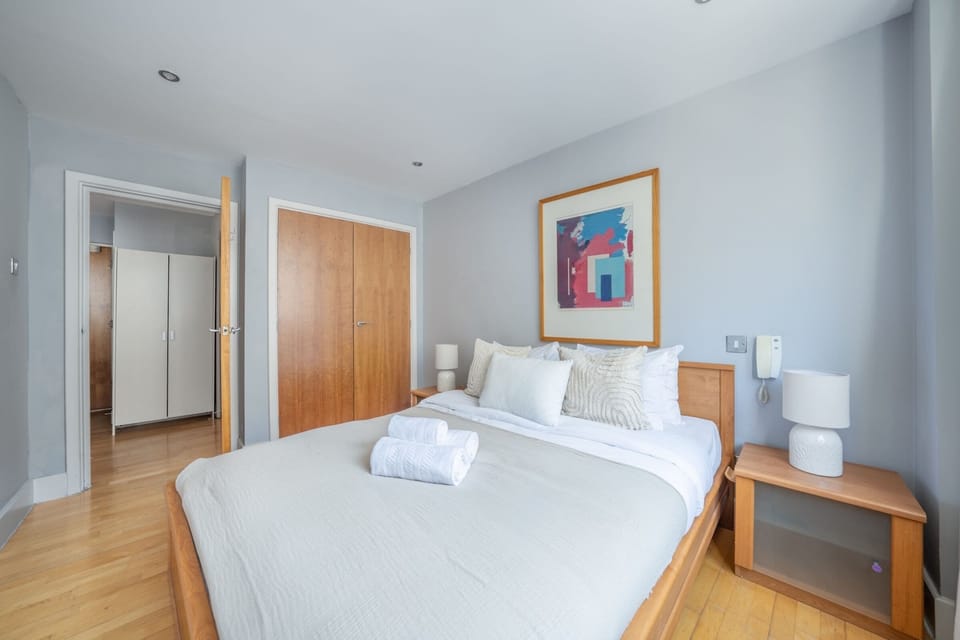 City Apartment, 1 Double Bed with Sofa bed, Non Smoking, City View | Iron/ironing board, cribs/infant beds, travel crib, free WiFi