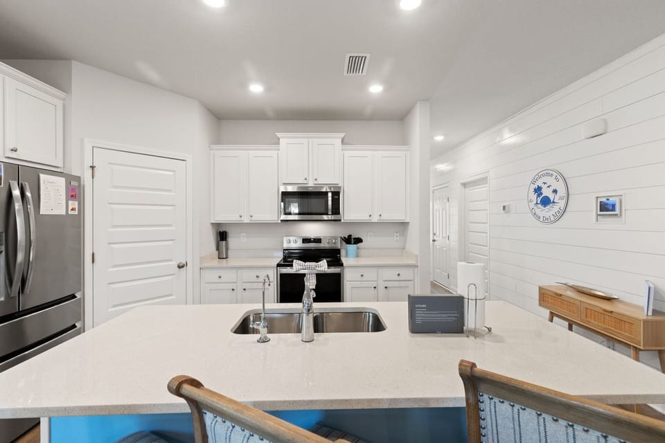 House, Resort View | Private kitchen | Full-size fridge, microwave, oven, stovetop