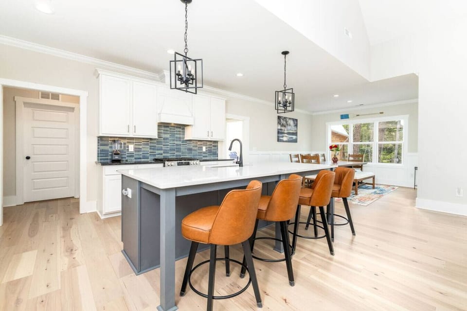 Open-concept kitchen with two ovens built for large meals