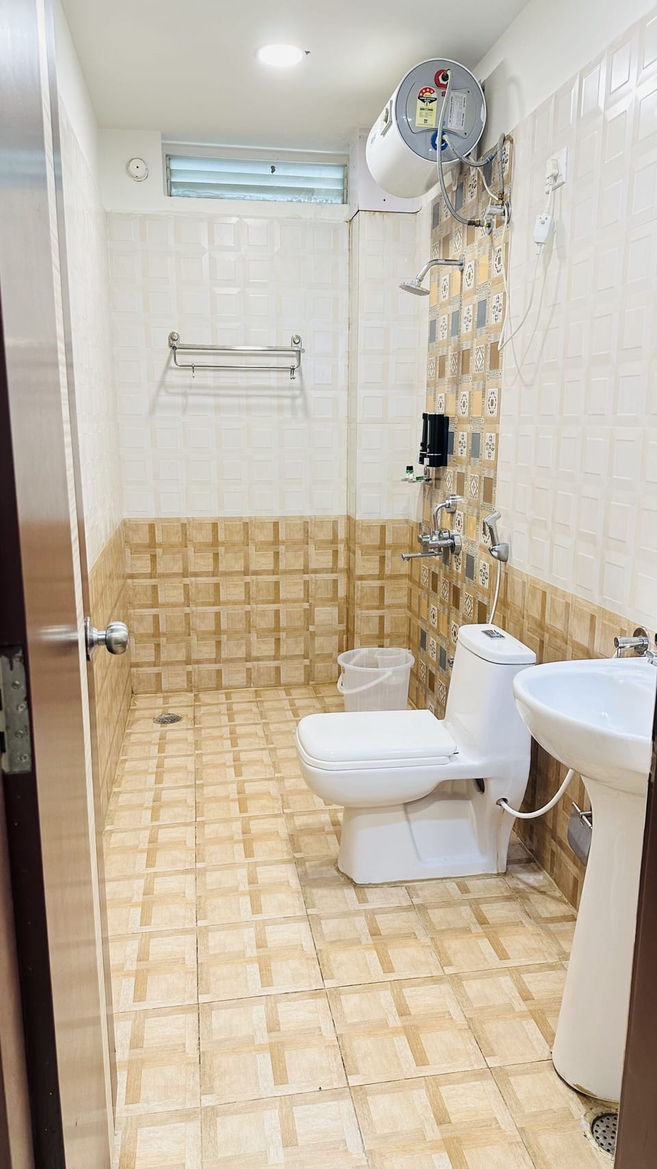 Shower, free toiletries, towels, soap