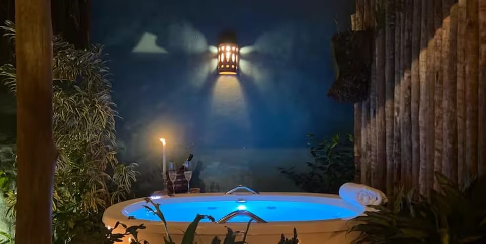 Outdoor spa tub